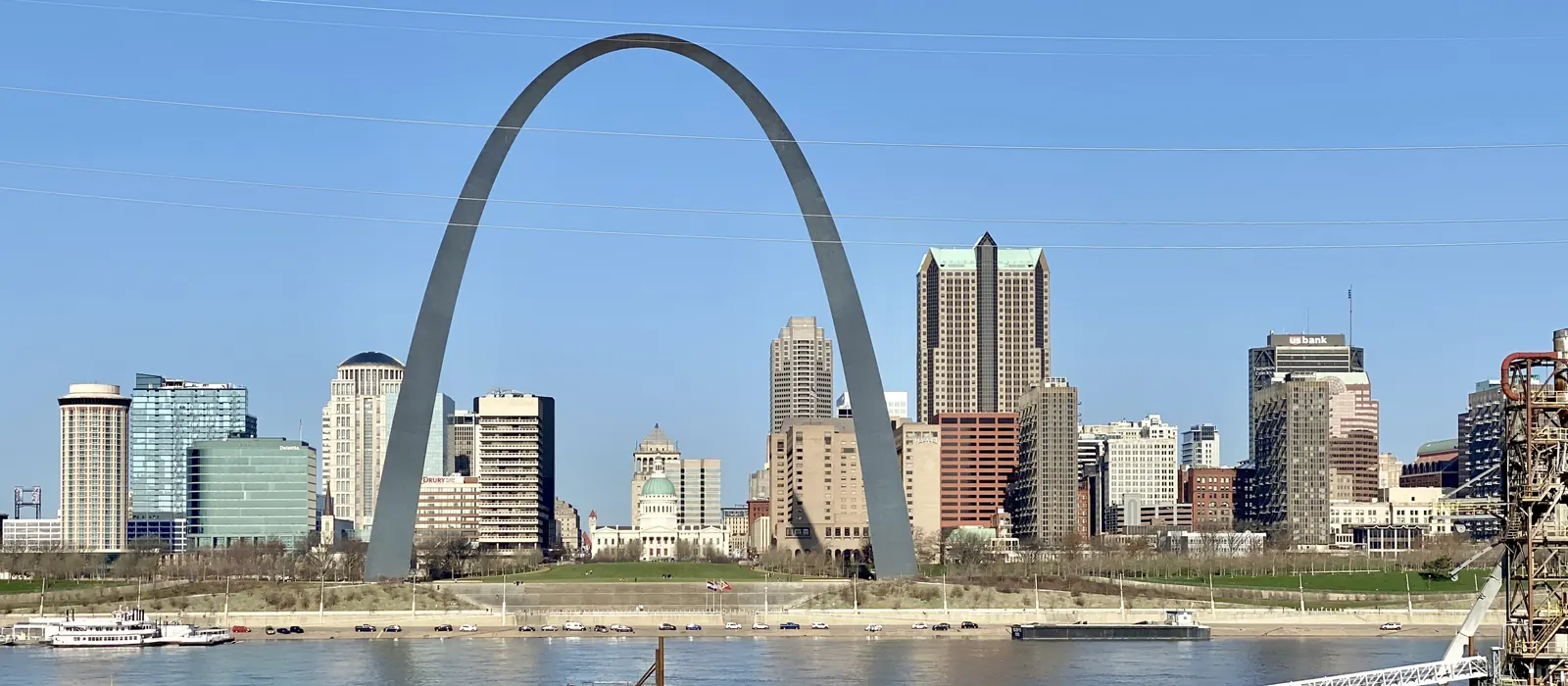 The St. Louis skyline from the Illinois side